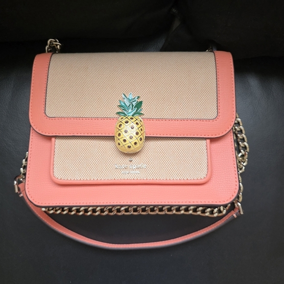 Kate Spade Peaches and Cream Crossbody Bag with Pineapple Accent Clasp - Picture 1 of 6